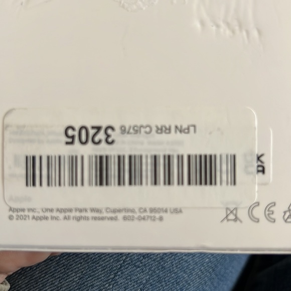 Apple brand MAGSAFE silicone case for iPhone 13 Pro - Picture 6 of 7